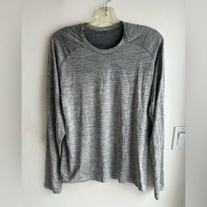 Lululemon Metal Vent Tech Long Sleeve. Mens size medium. Great condition